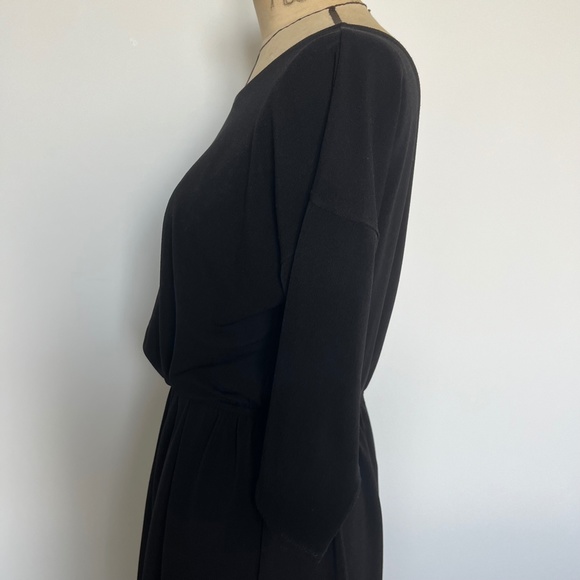 BCBG Open Back Stretch Crepe LBD - Picture 6 of 8